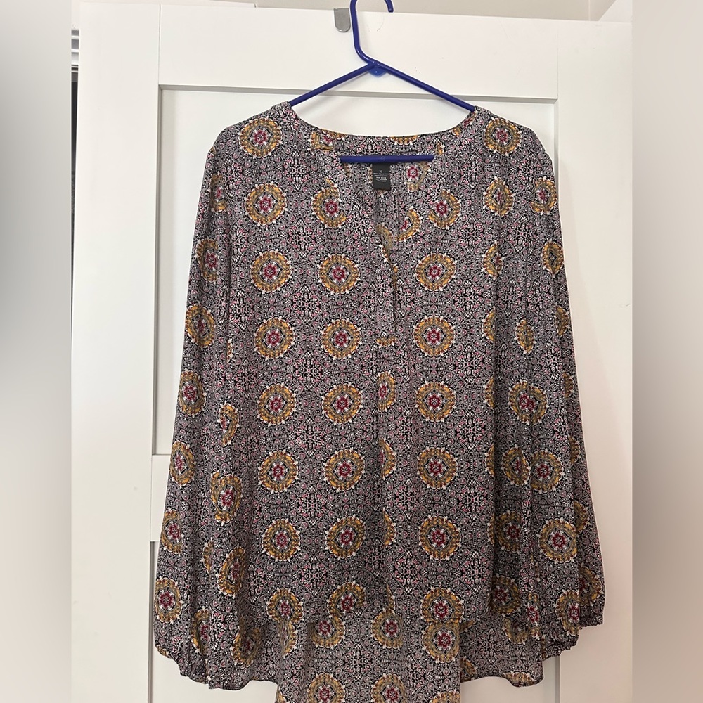 Beautiful easy wear top!